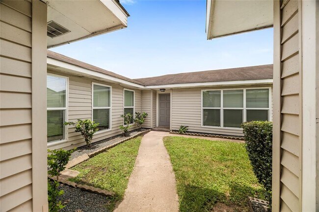 Building Photo - 1815 Millbury Dr