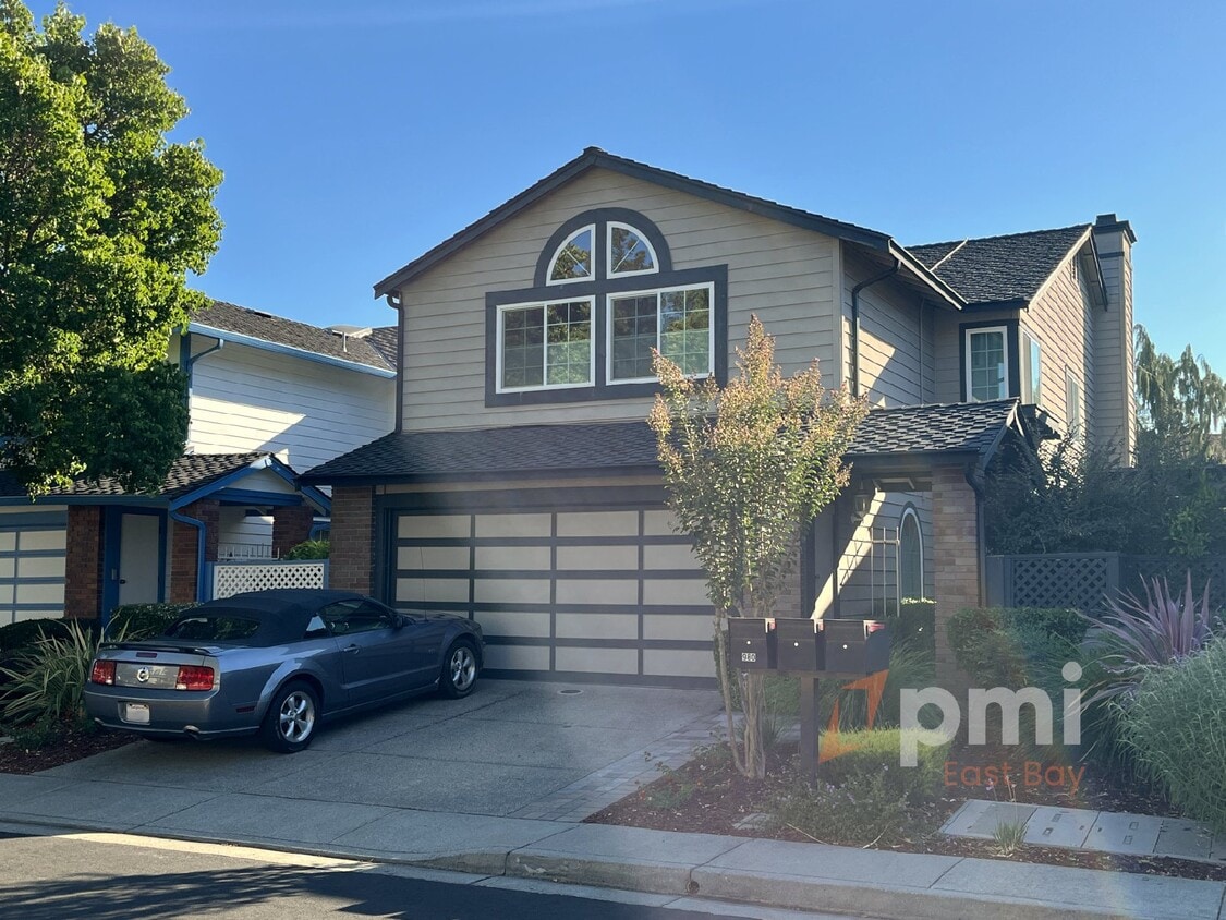 Exquisite 4-Bedroom Solar Home in Prime Location with Community Amenities - Exquisite 4-Bedroom Solar Home in Prime Location with Community Amenities