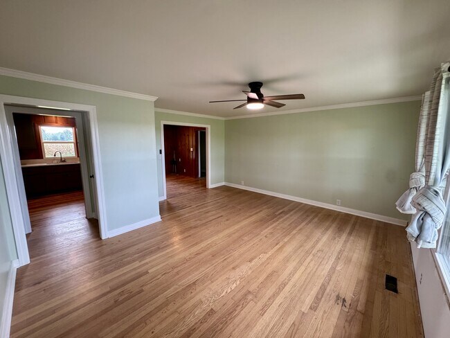 Foto del edificio - 28102 Salem Minor Hill Rd