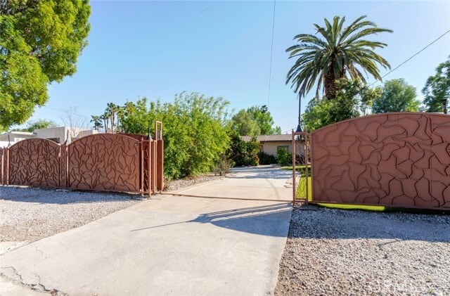 Building Photo - 19026 Keswick St