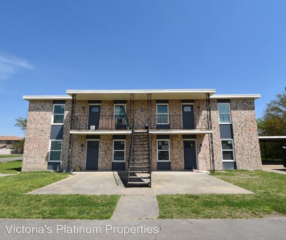 Primary Photo - 906 Simpson Rd