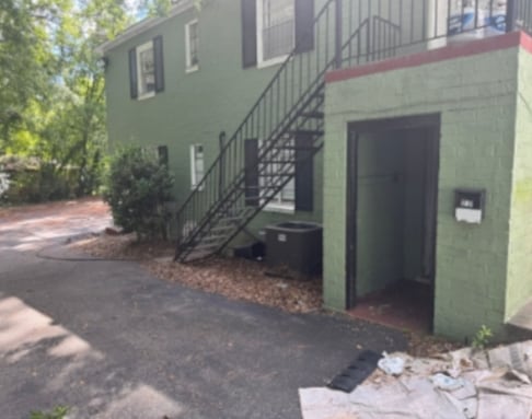 Foto del edificio - 290 Clisby Pl