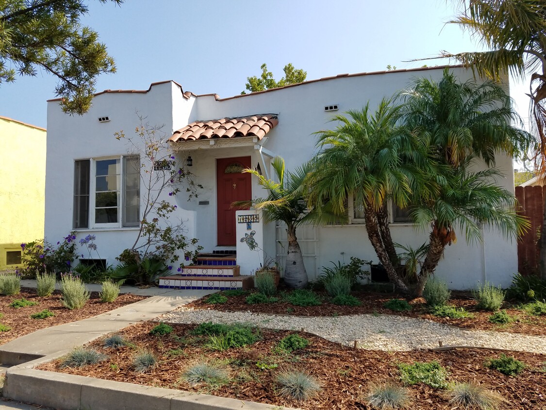 Front Entrance - 1253 26th St