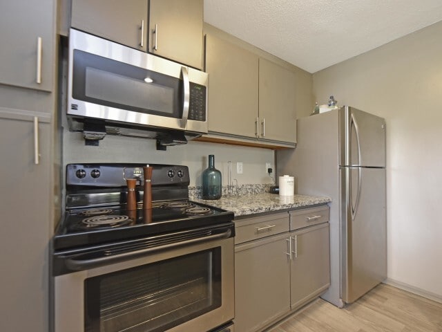 River Walk Savannah Apartments Savannah Ga Apartments Com