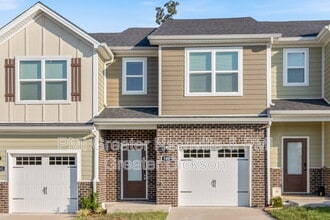Building Photo - 305 Masters Way
