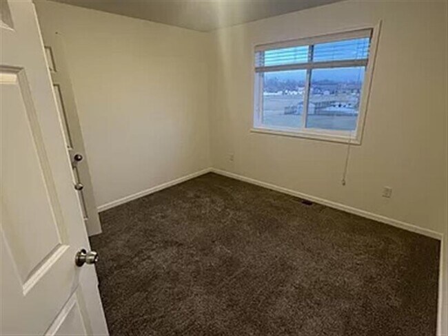 Foto del edificio - Proper Home