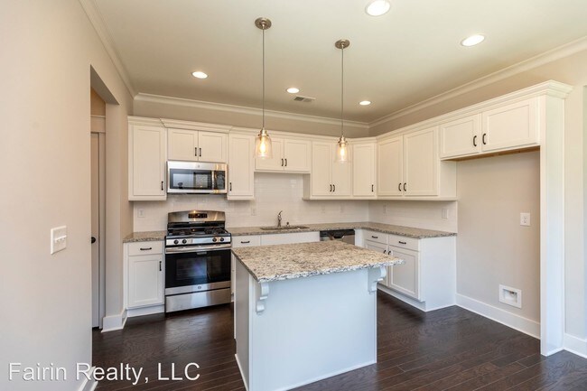 Building Photo - 3 br, 2 bath House - 2791 Village Lane