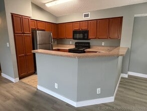 Building Photo - 7670 Westwood Dr