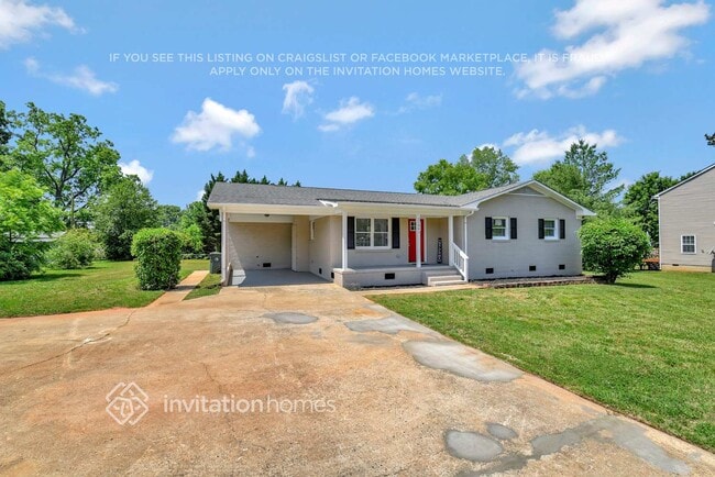 Foto del edificio - 21841 Torrence Chapel Rd
