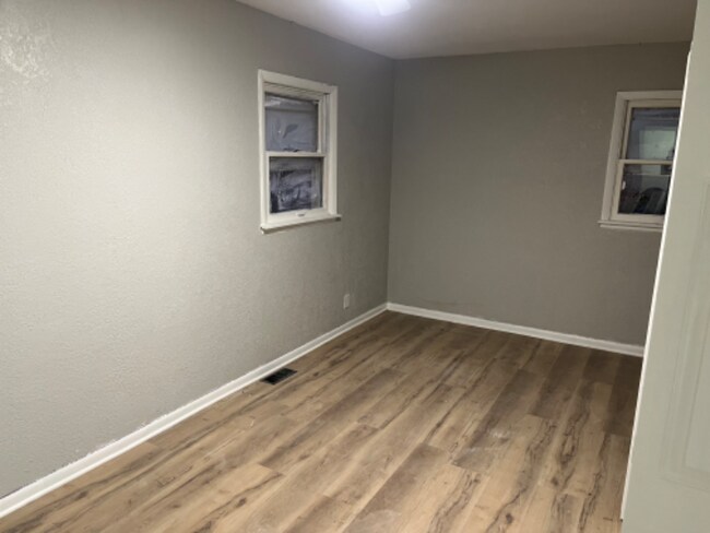 Foto del edificio - 7902 S Cameron Ln