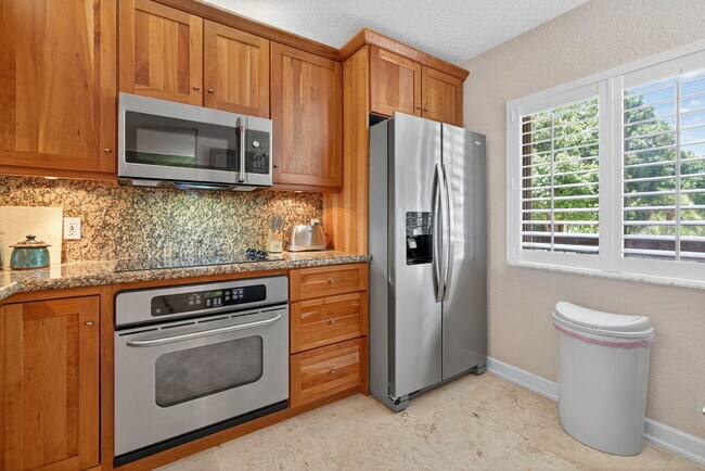 Foto del edificio - 401 Ocean Bluffs Blvd