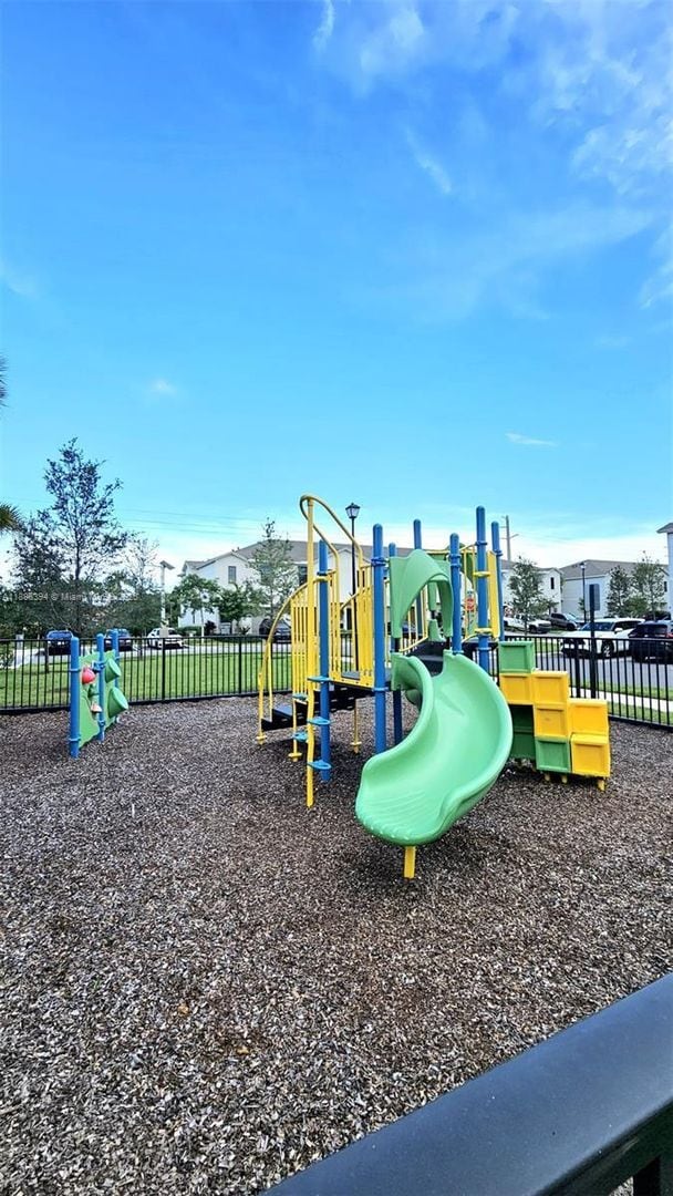 Foto del edificio - 364 NW 8th Ct