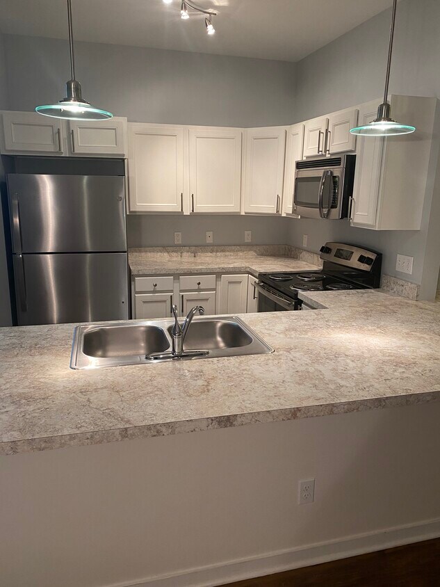 Foto principal - 1498 Lake Dr SE