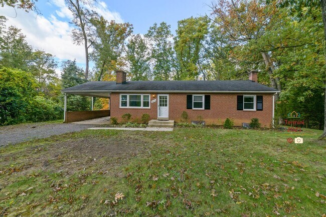 Foto del edificio - 10116 Garrett St