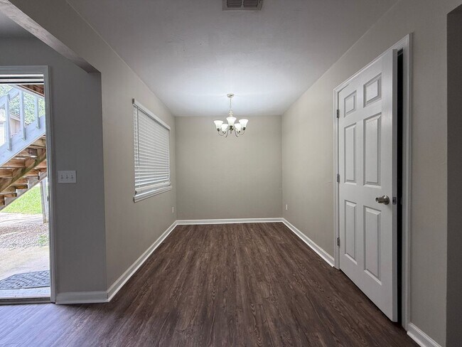 Foto del edificio - 1563 Willow Bend Way