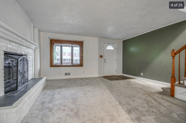 Foto del edificio - 3 Bedroom Rehabbed Home