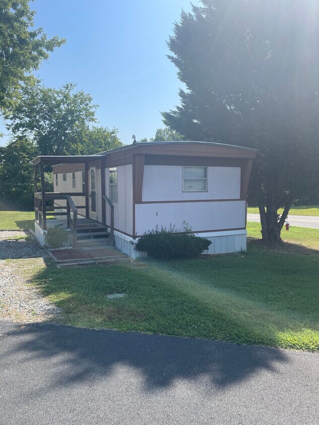 200 South Rd, High Point, NC 27262 House for Rent in High Point, NC