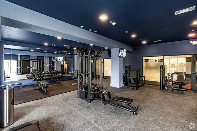 Gimnasio - CODA Wedgewood Houston Luxury Apartments