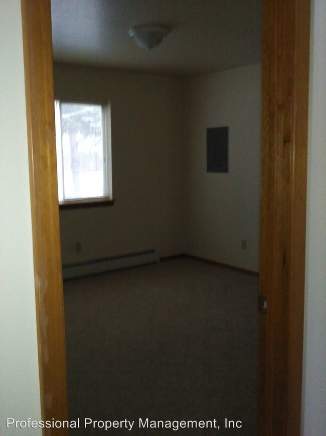 Foto del edificio - 2216 1/2-2216-2212 W Greenough Dr