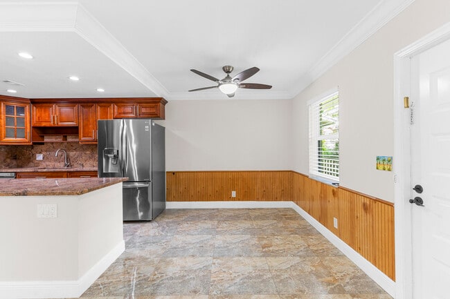 Building Photo - 111 Lake Ave