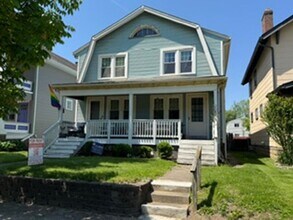 Building Photo - 2673 Dayton Ave