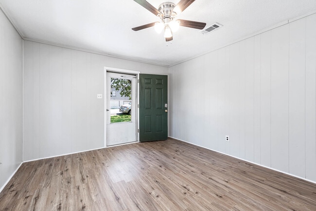 Living Room - 4111 Victoria Ave