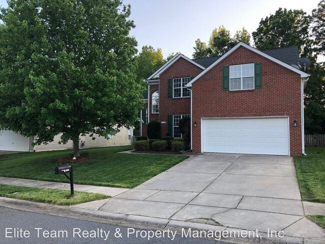 Building Photo - 17130 Cambridge Woods Ct
