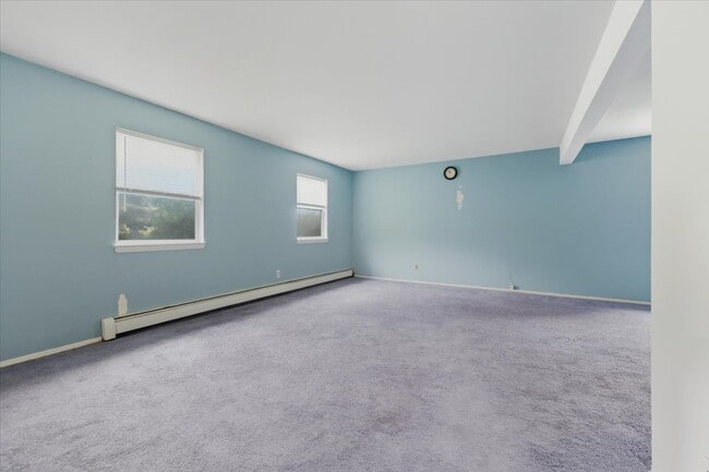 Building Photo - 10 Park Manor Ct