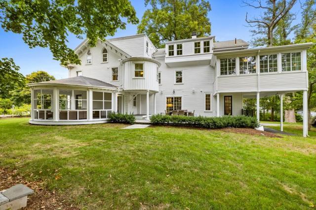 Foto principal - 6 bedroom in Hingham MA 02043