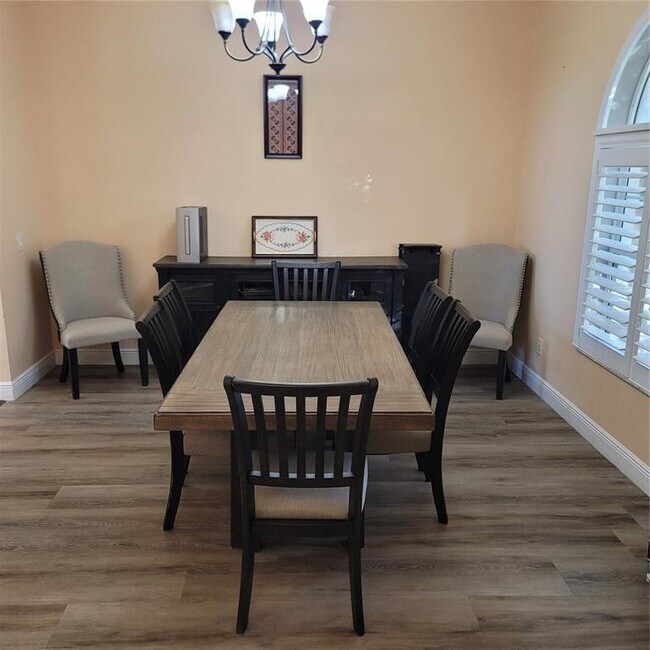 Foto del edificio - 10850 Breaking Rocks Dr