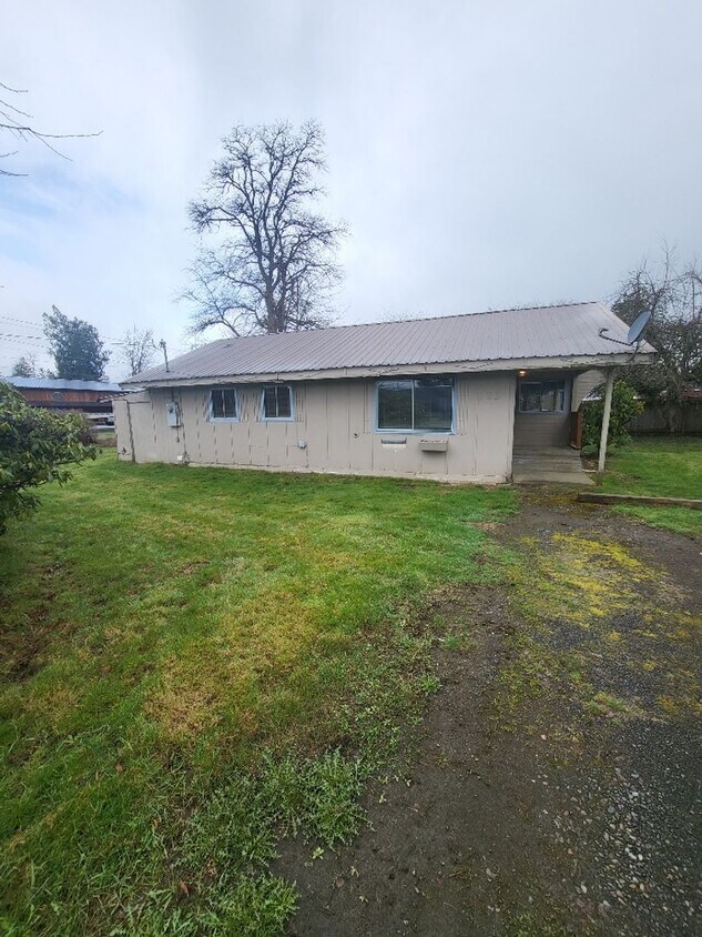 123 Wesarg Rd, Onalaska, WA 98570 House Rental in Onalaska, WA