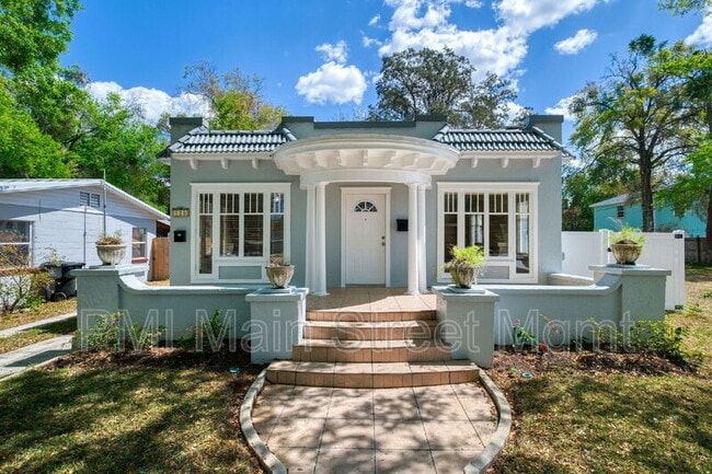 Foto del edificio - 829 N Hyer Ave