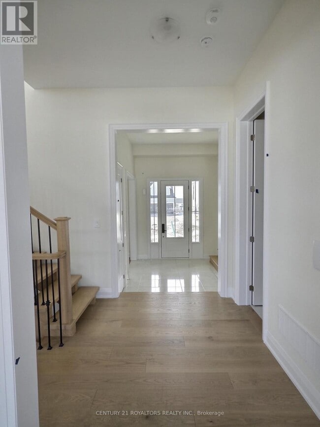Building Photo - 120 Pearsall Pl