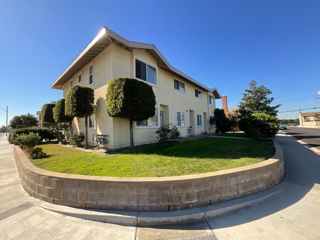 4812 Grace Ave Unit C, Cypress, CA 90630 Room for Rent in Cypress, CA