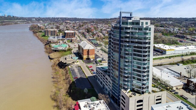 Foto del edificio - 400 Riverboat Row St