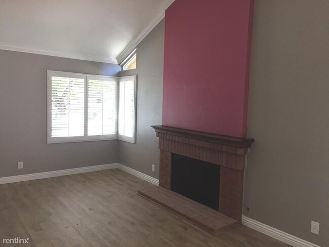 Building Photo - 2 br, 2 bath House - 1 Alassio