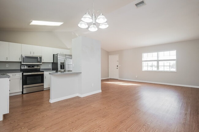 Foto del edificio - 3406 SW 14th Pl