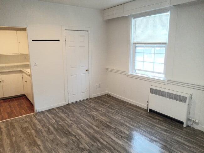 Building Photo - 260 W Antelope Dr