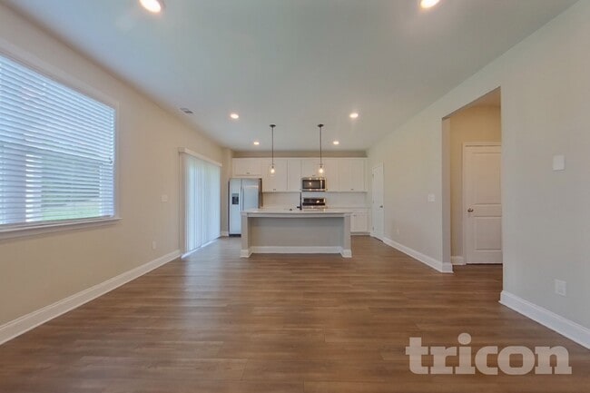 Building Photo - 56 Leyland Ct