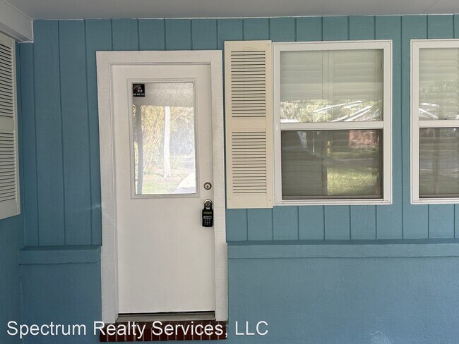 Building Photo - 2 br, 1 bath House - 1401 Gay Ave.
