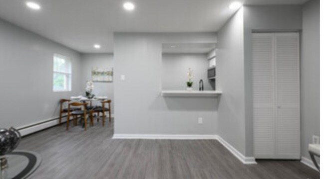 Foto del edificio - 3314 Old Capitol Trail