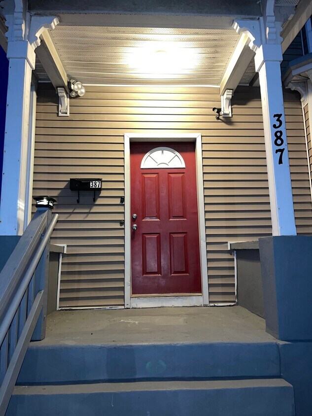387 Nichols St, Bridgeport, CT 06608 House Rental in Bridgeport, CT