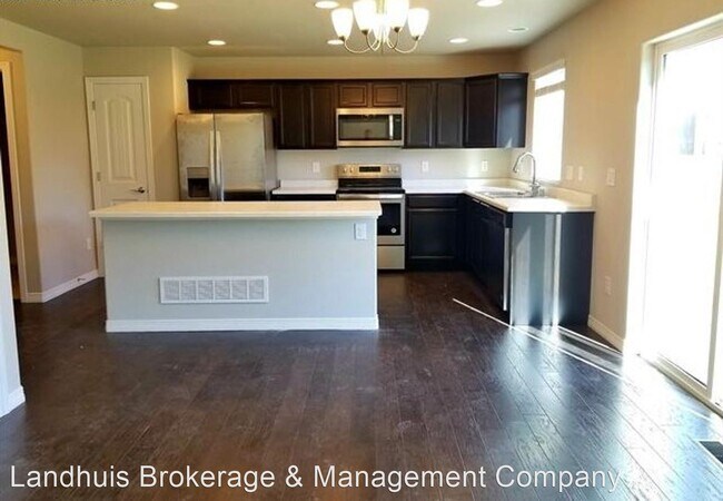 Building Photo - 4 br, 2.5 bath House - 6496 Lamine