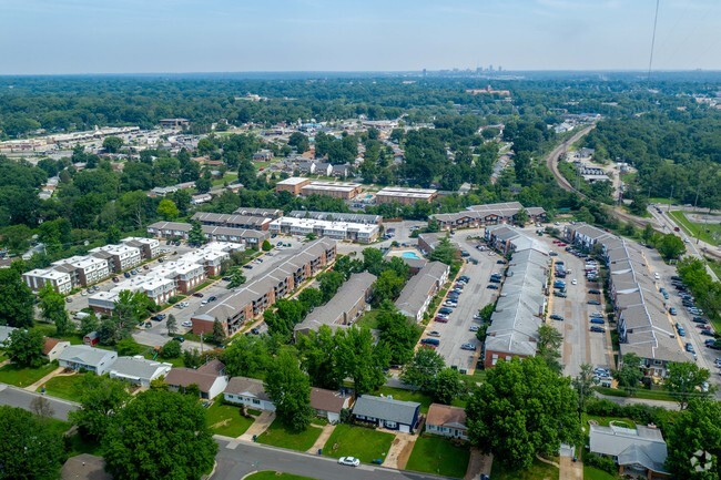 Foto del edificio - Marlborough Trails Apartments