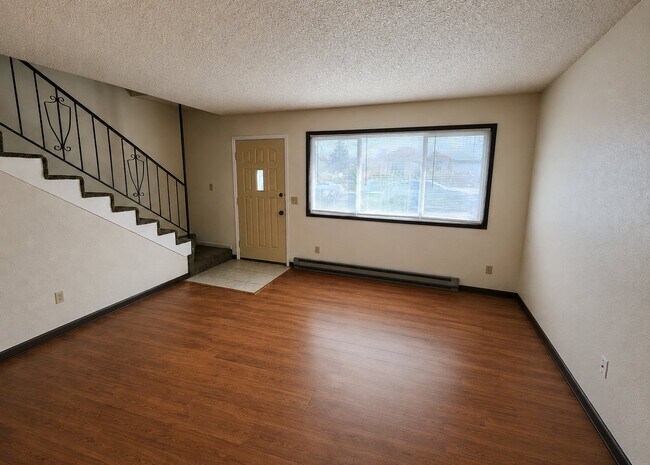 Foto del edificio - 1232 E 3rd St