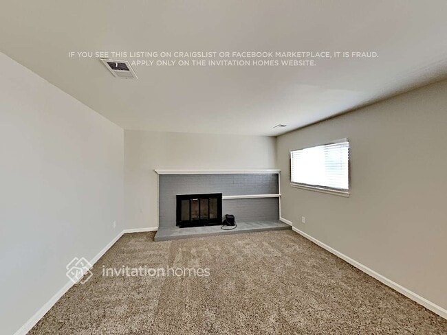 Foto del edificio - 16533 E Wyoming Dr