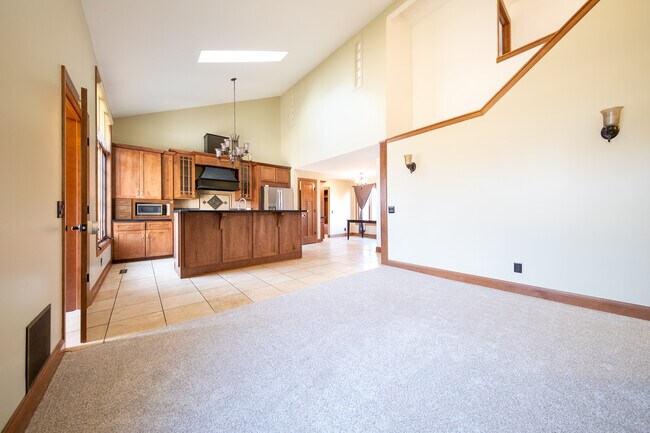 Building Photo - 13026 Ottawa Dr