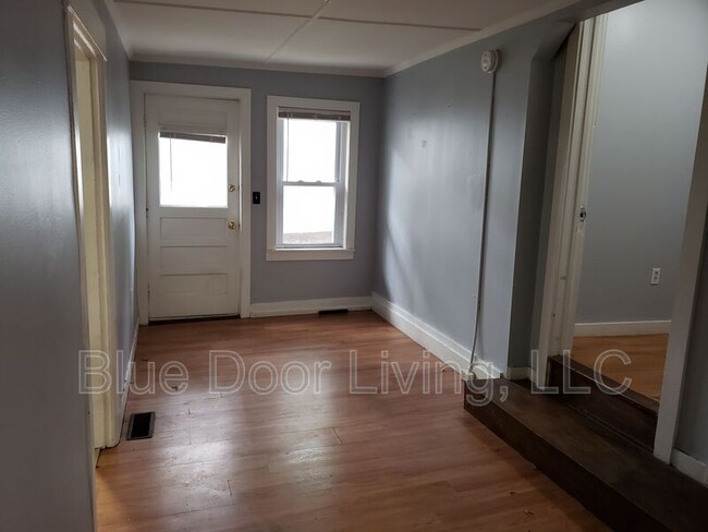 Building Photo - 436 Granite St