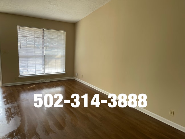 Foto del edificio - 3744 Chamberlain Ct