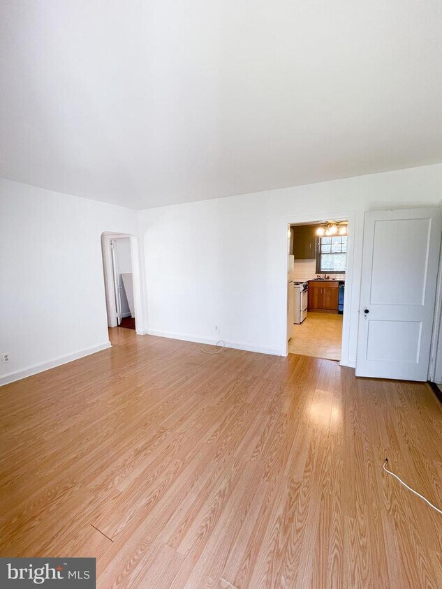 10 Oak Ave, Westville, NJ 08093 Townhome Rentals in Westville NJ